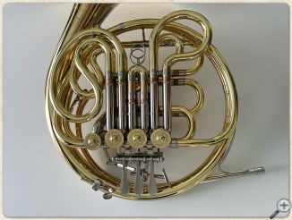 Doppelhorn Yamaha